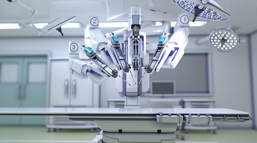 Da PUMA 200 a Robodoc a da Vinci: la storia dei chirurghi robot