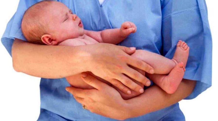Perché il singhiozzo è così frequente nei neonati e come farglielo passare?